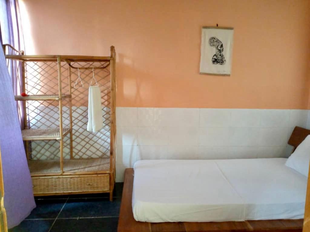 Serenity Haven Lodge Busua 外观 照片