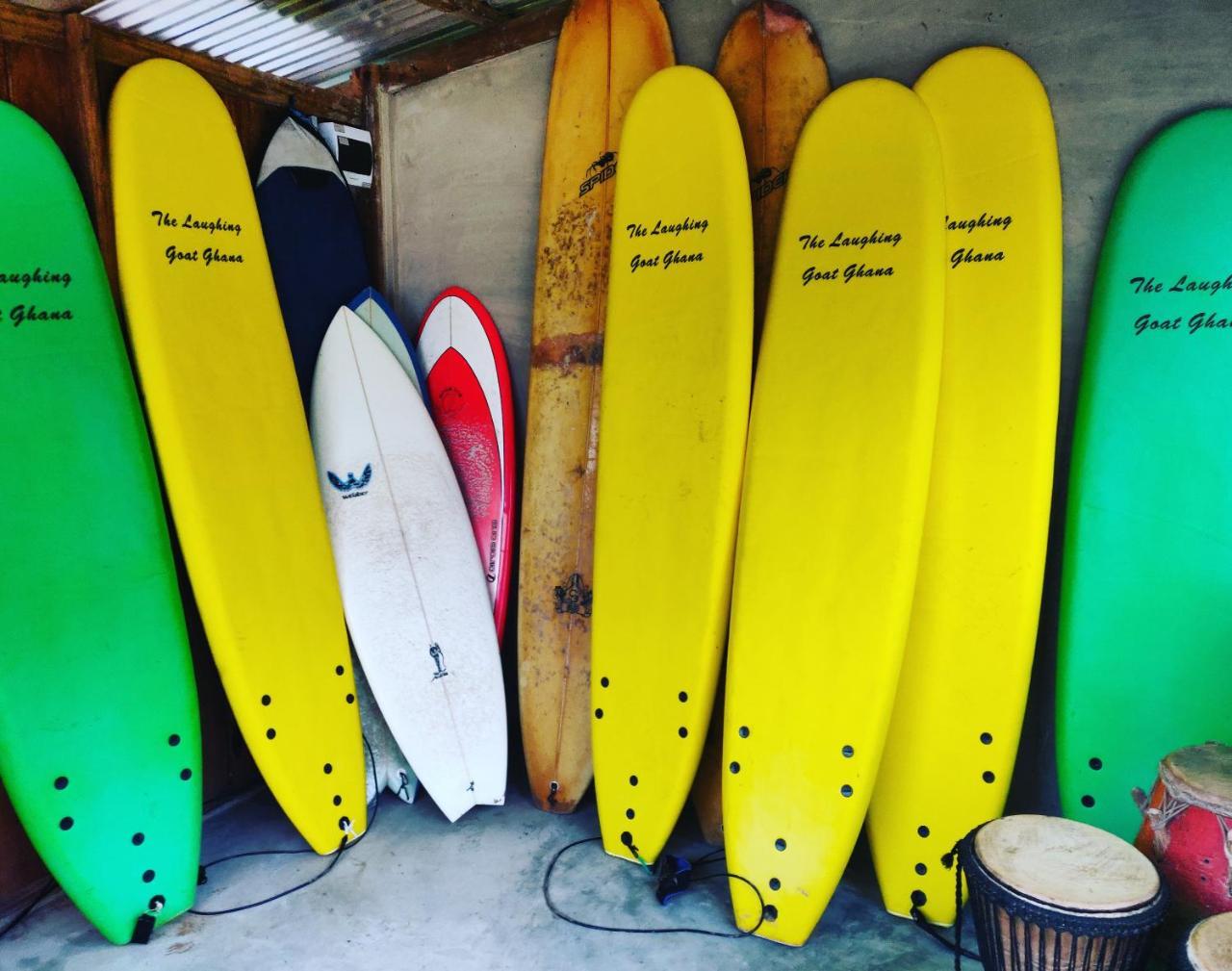 Serenity Haven Lodge Busua 外观 照片